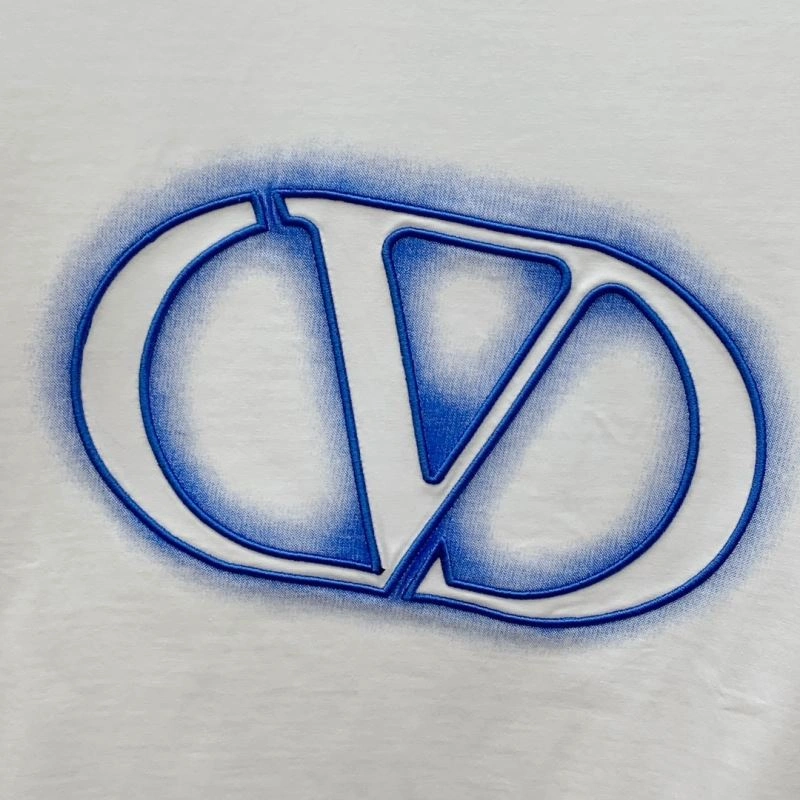 GoAnywhere Valentino T-Shirts 174825