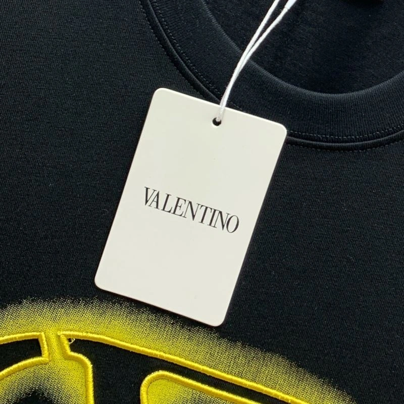 Affordable Valentino T-Shirts 174820