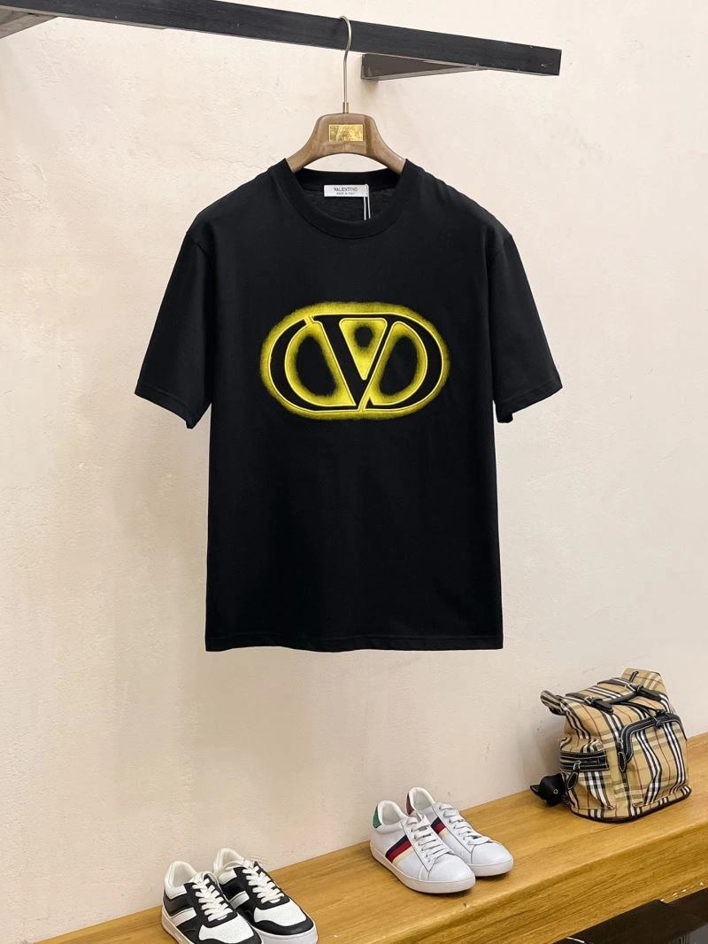 Valentino T-Shirts Chic 174787