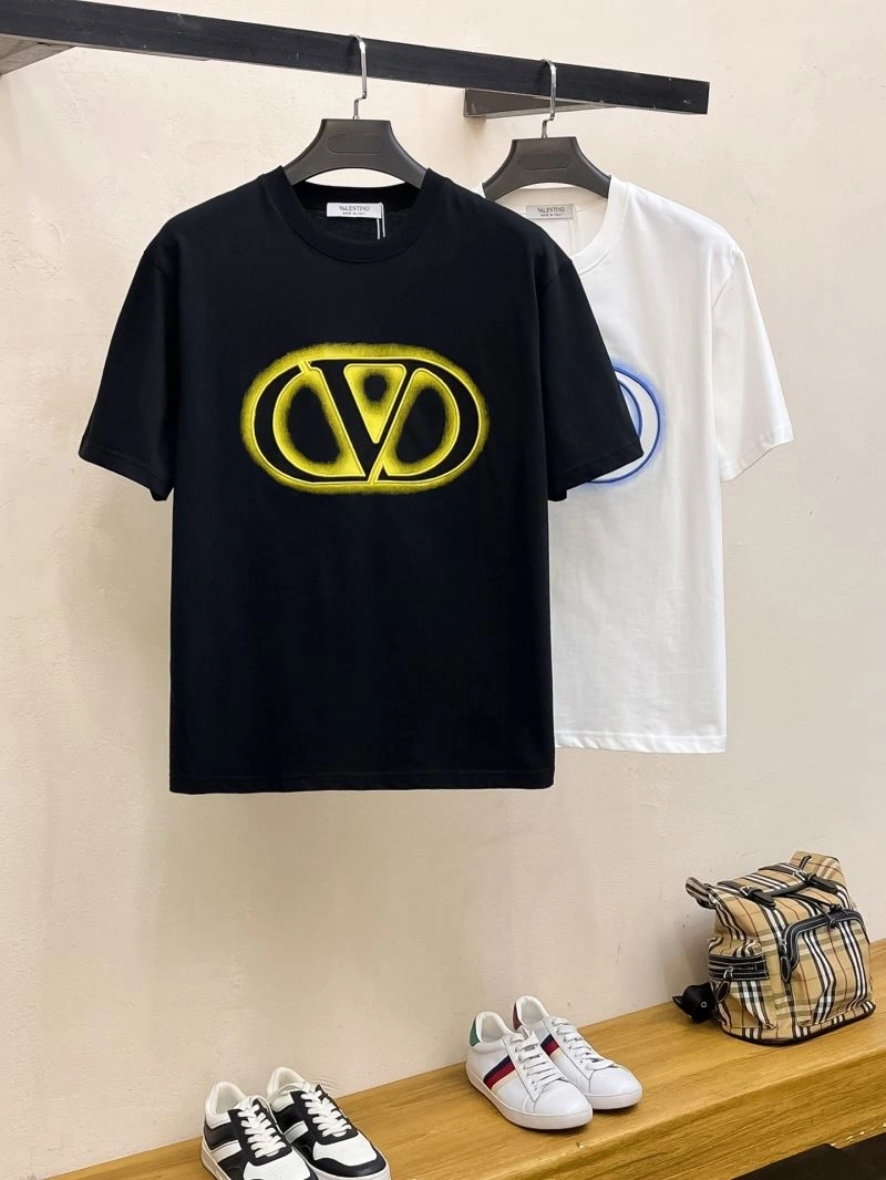 Valentino T-Shirts Chic 174787
