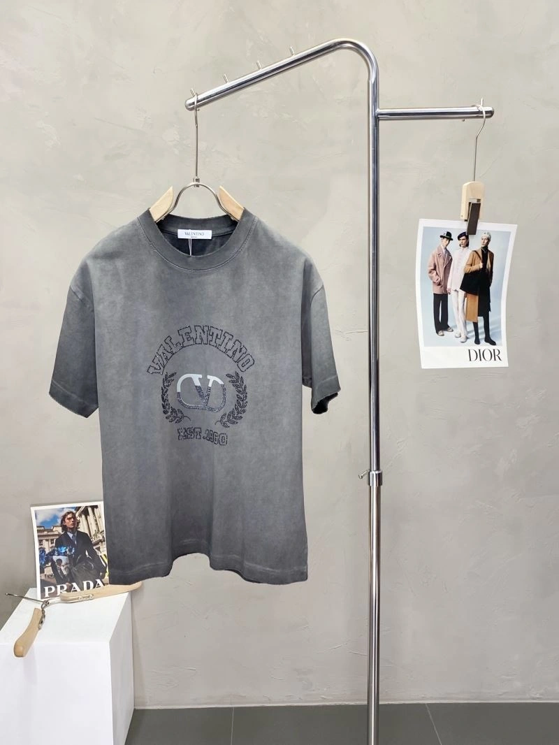 Sleek Valentino T-Shirts 174784