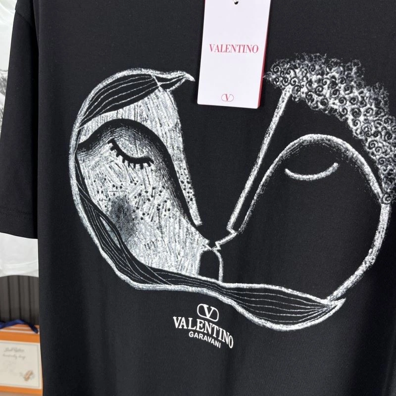 NewStyle Valentino T-Shirts 174750