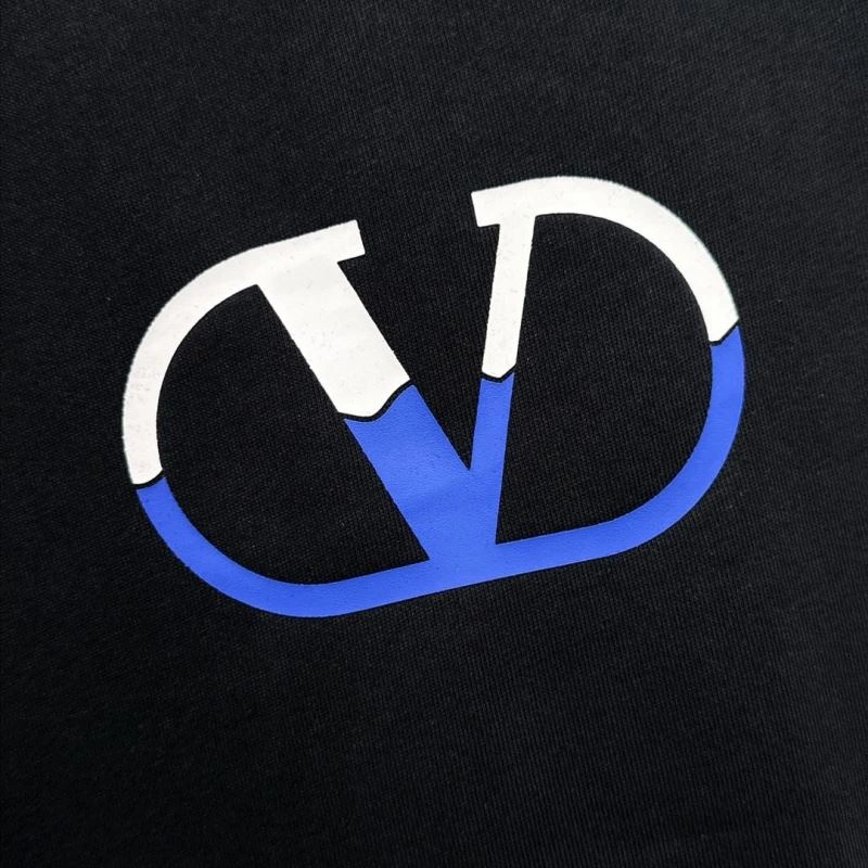 Fashionable Valentino T-Shirts 174743