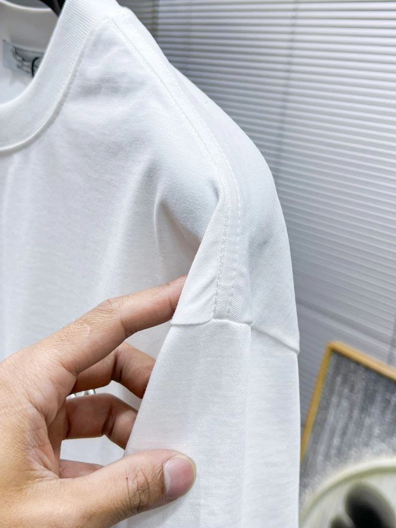 UrbanStyle Valentino T-Shirts 174742