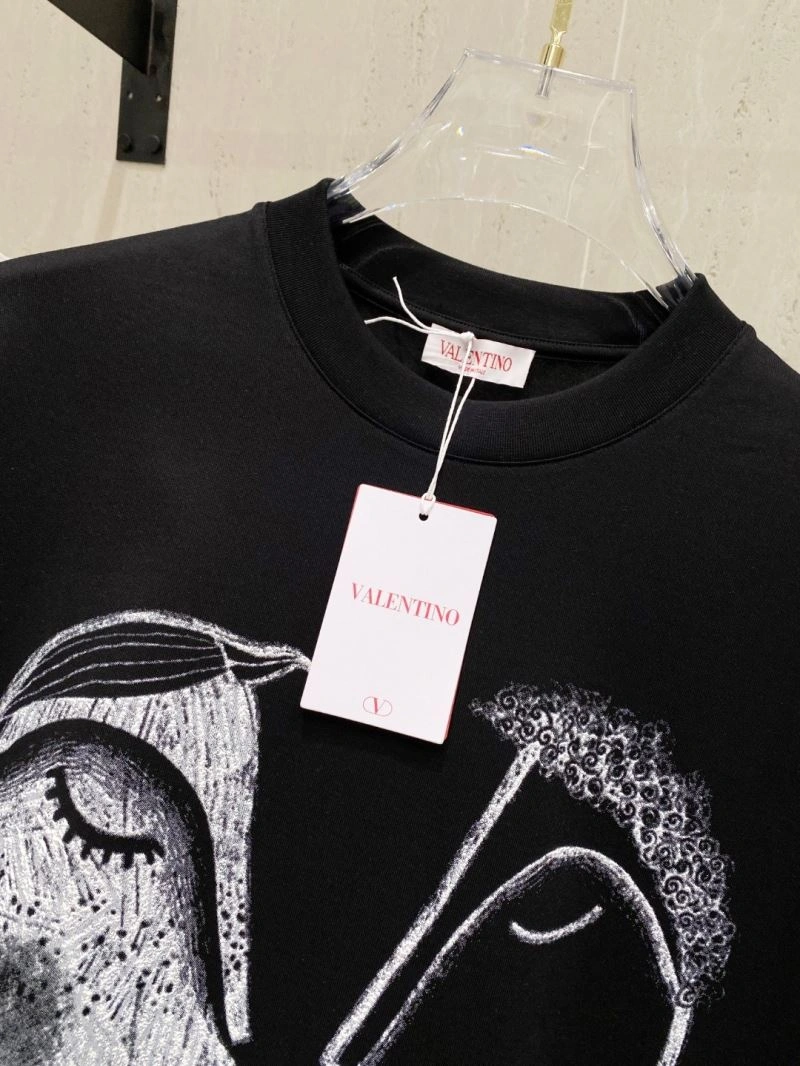 Effortless Valentino T-Shirts 174789