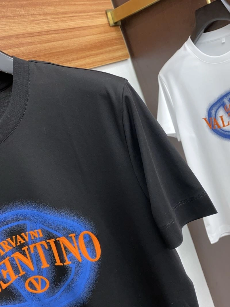 Valentino T-Shirts Comfortable 174728