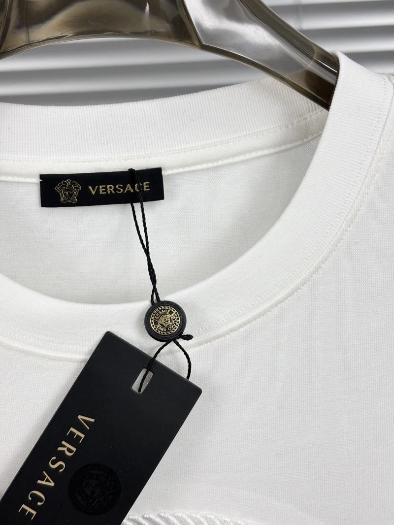 Valentino T-Shirts ModernLook 174724