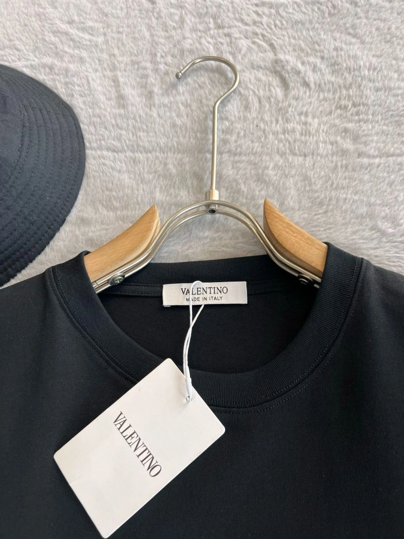 Resilient Valentino T-Shirts 174725