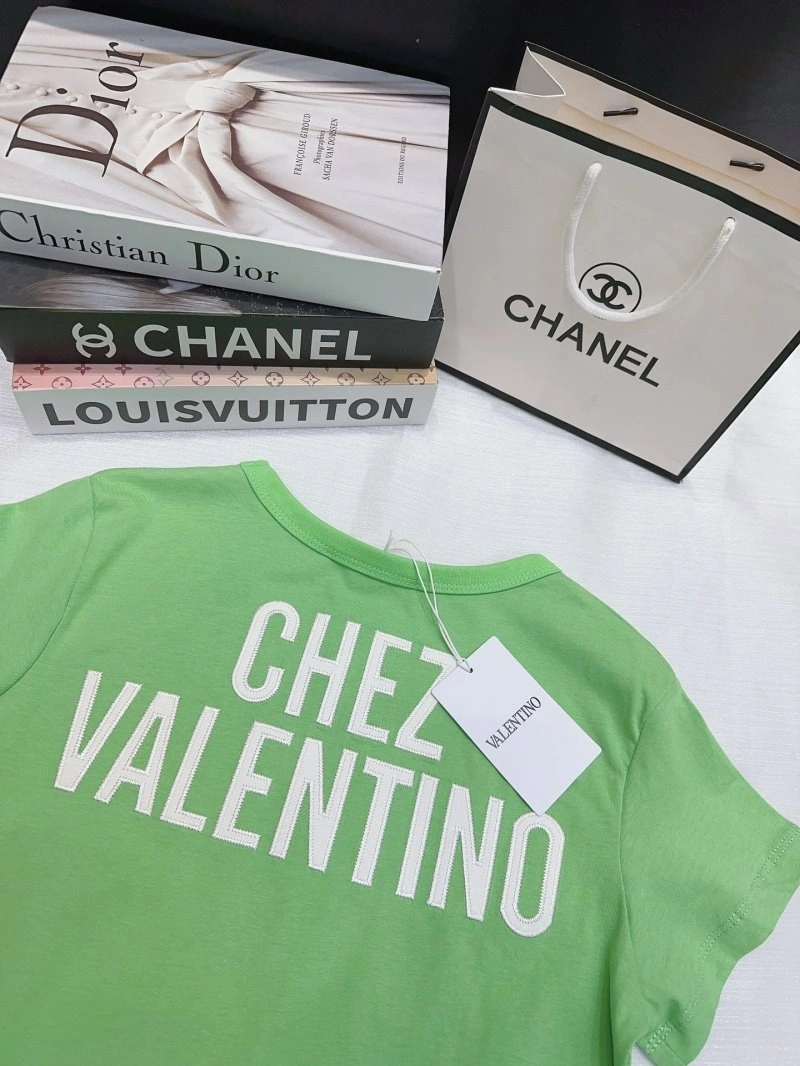 WellDesigned Valentino T-Shirts 174433