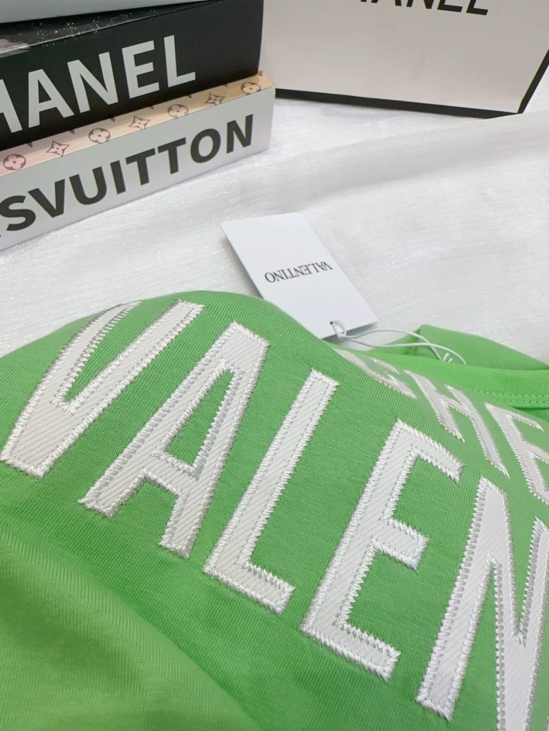WellDesigned Valentino T-Shirts 174433