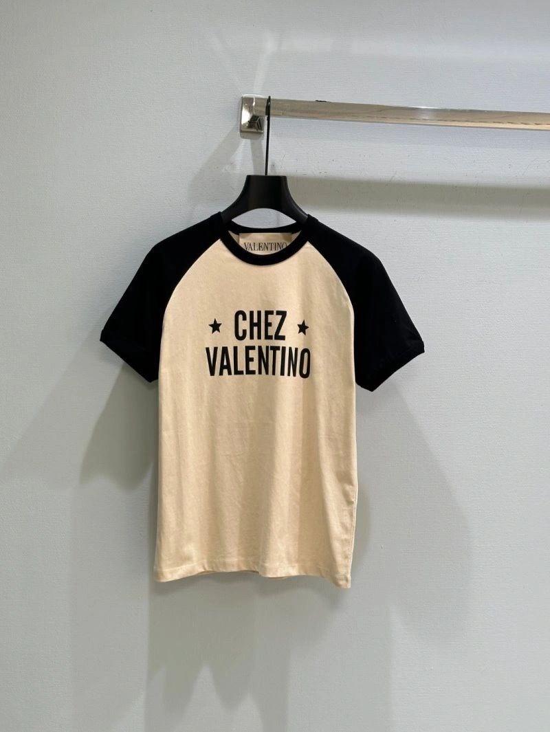 Effortless Valentino T-Shirts 174435