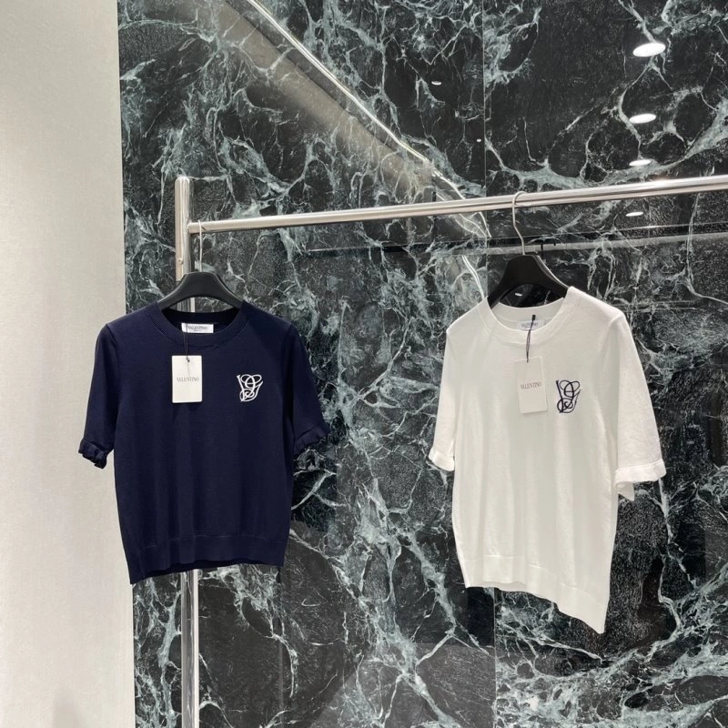 Sleek Valentino T-Shirts 174430