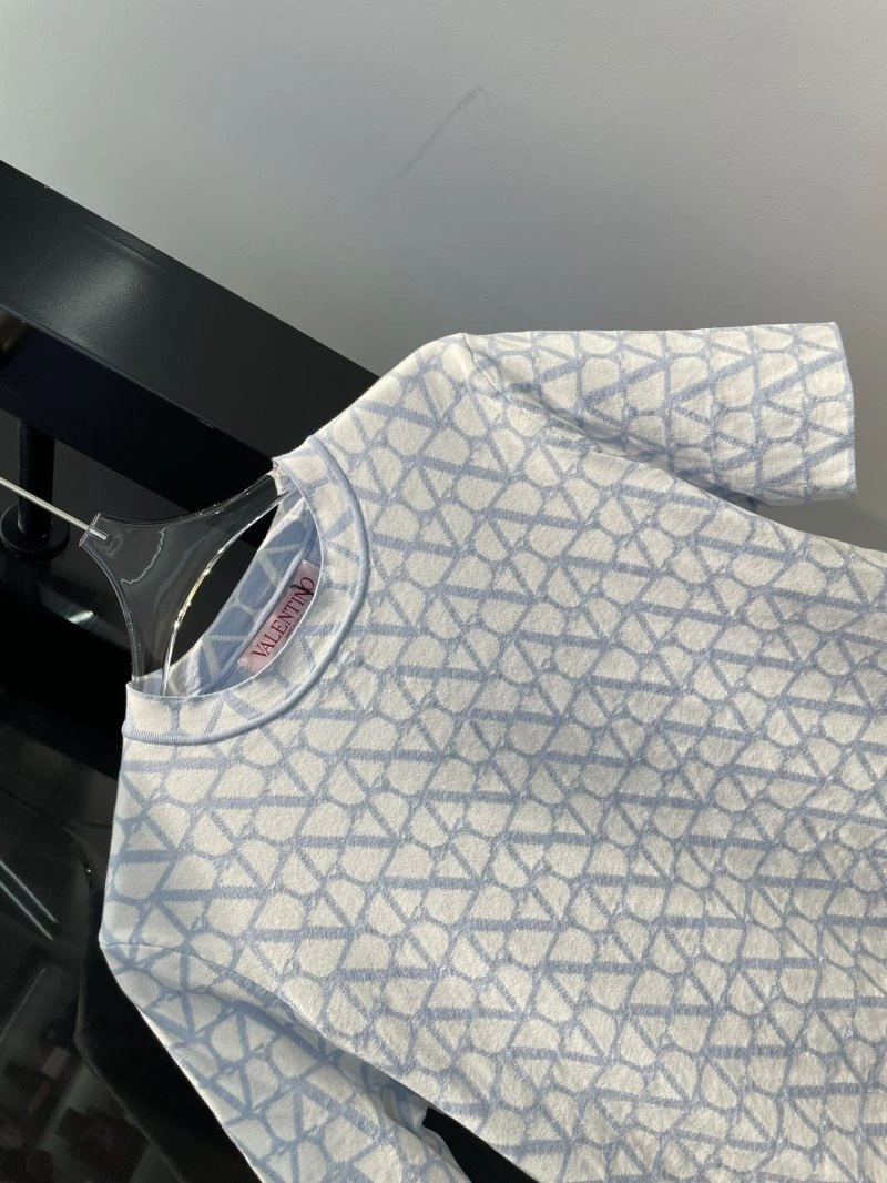 Effortless Valentino T-Shirts 174428