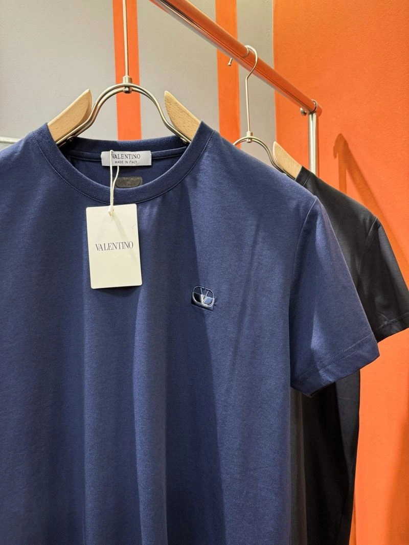 Valentino T-Shirts Unisex 174707