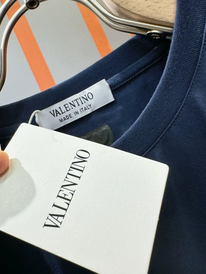 Valentino T-Shirts Unisex 174707