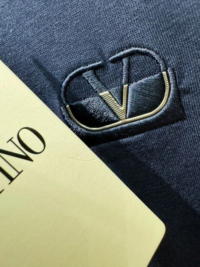 Valentino T-Shirts Unisex 174707