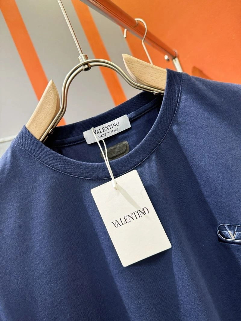 Valentino T-Shirts Unisex 174707