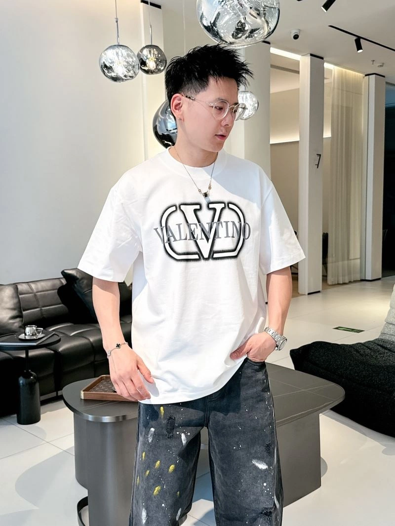 TechFriendly Valentino T-Shirts 174700