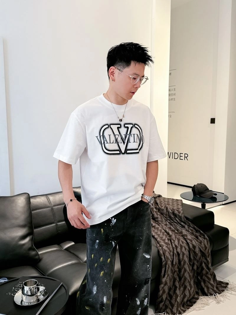 TechFriendly Valentino T-Shirts 174700