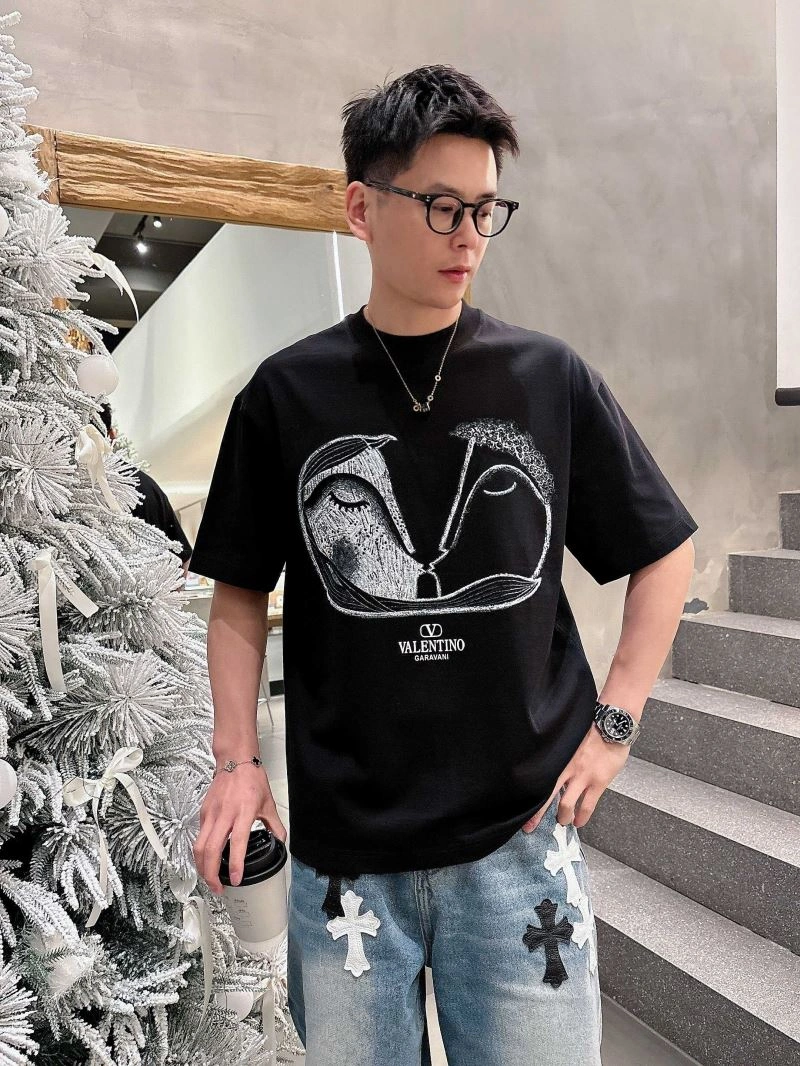 Sustainable Valentino T-Shirts 174671