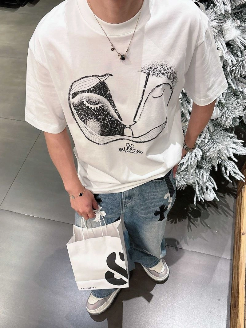 Sleek Valentino T-Shirts 174771