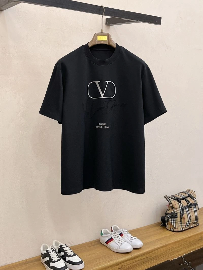 EyeCatching Valentino T-Shirts 174660