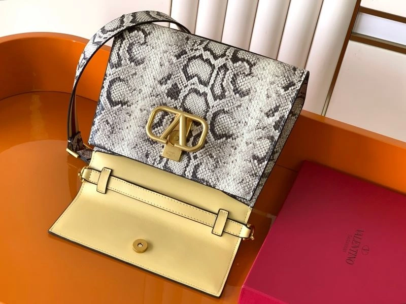Valentino Top Handle Bags Trendsetting 86735