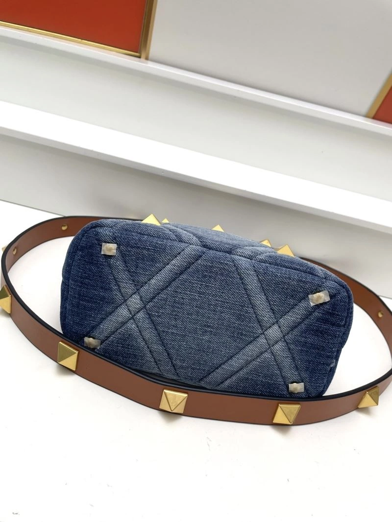 Resilient Valentino Top Handle Bags 81948