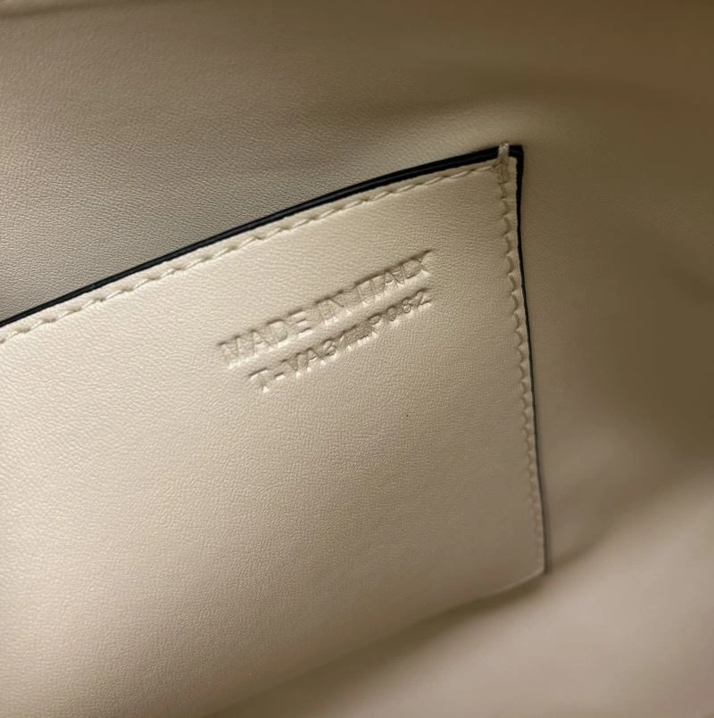 Valentino Top Handle Bags FastDry 81899
