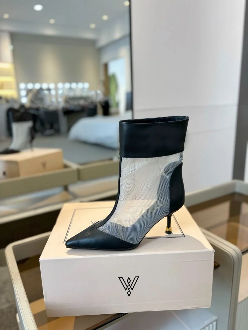 SmoothTexture Vanda Novak Boots 8837
