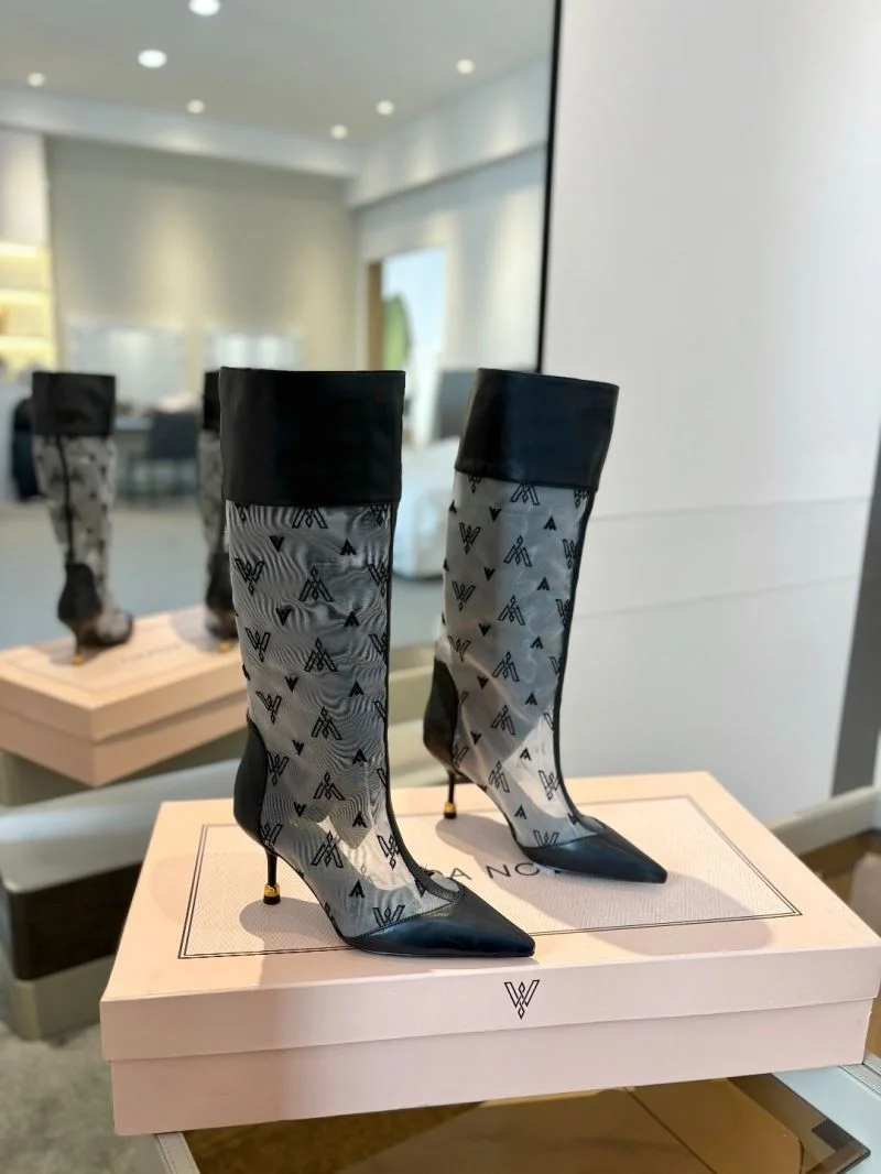 Durable Vanda Novak Boots 8680