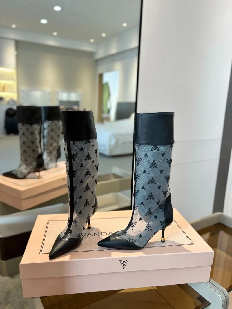 Durable Vanda Novak Boots 8680