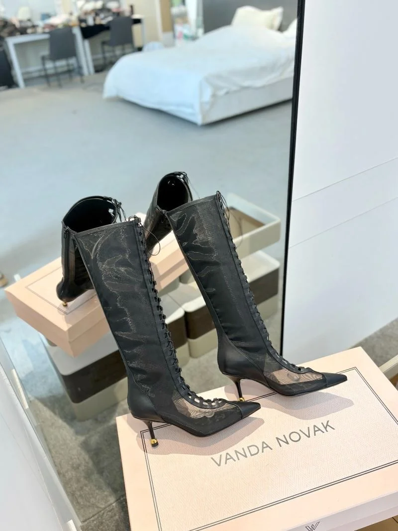Vanda Novak Boots DailyWear 8675