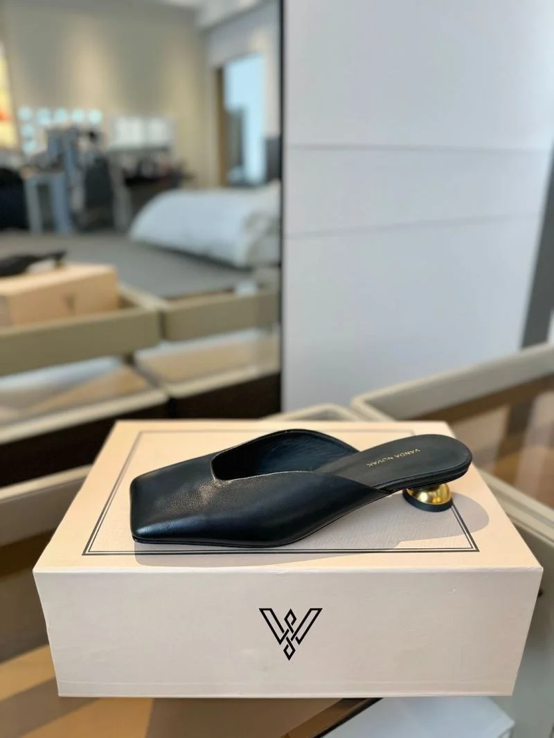 Tailored Vanda Novak Sandals 5767