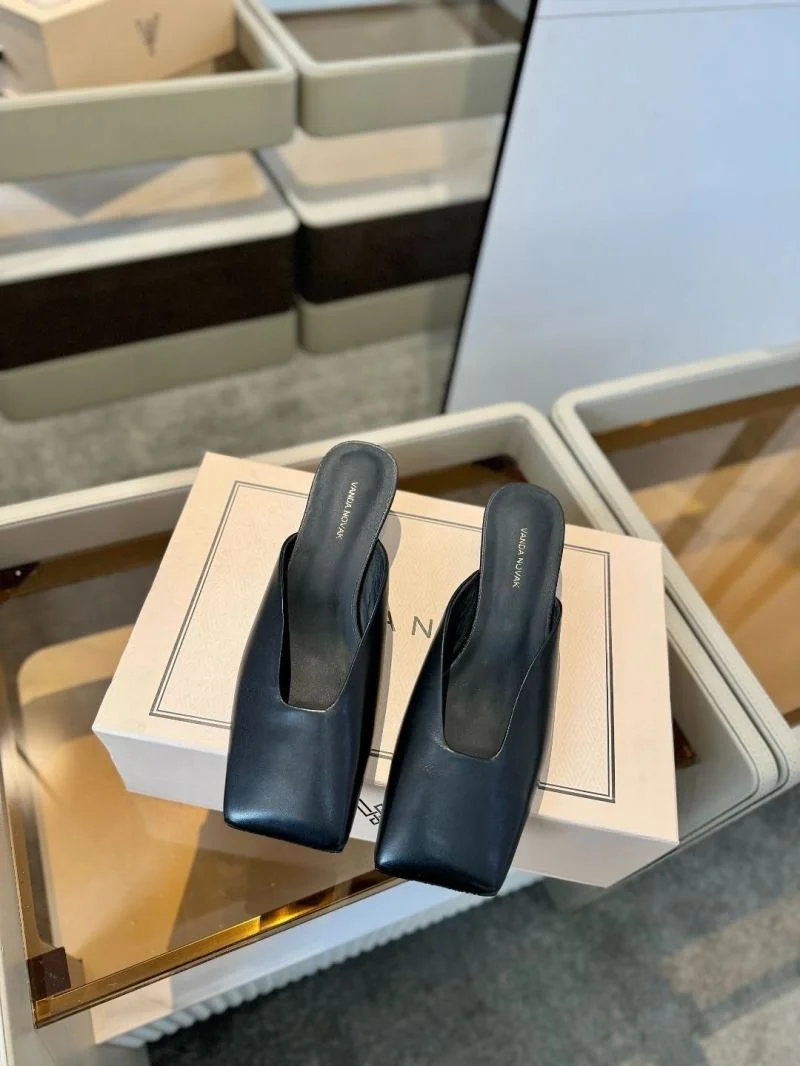 Tailored Vanda Novak Sandals 5767