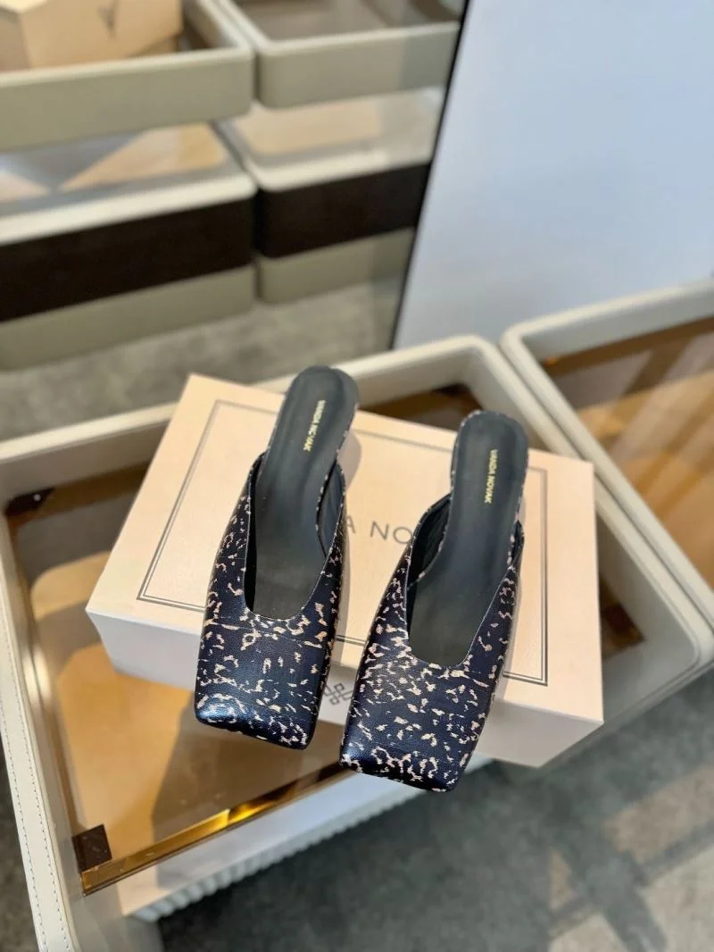 Vanda Novak Sandals ModernLook 5743