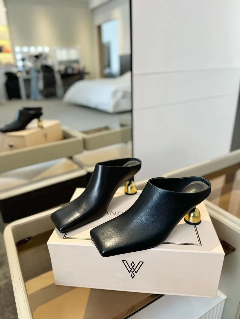 Vanda Novak Sandals Supportive 5742