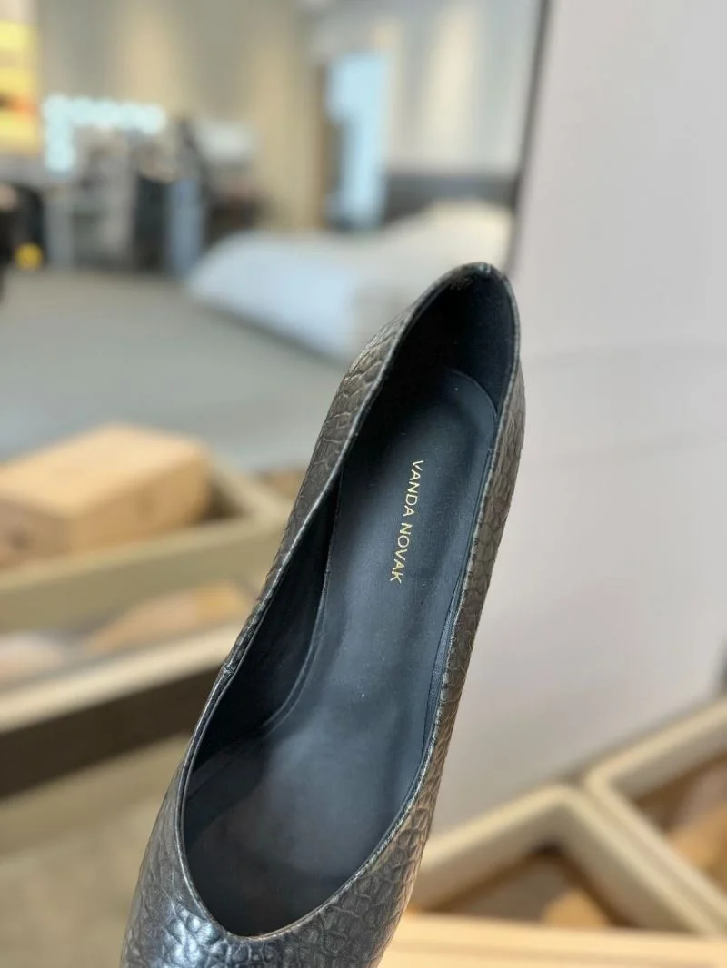 WellDesigned Vanda Novak Shoes 5748