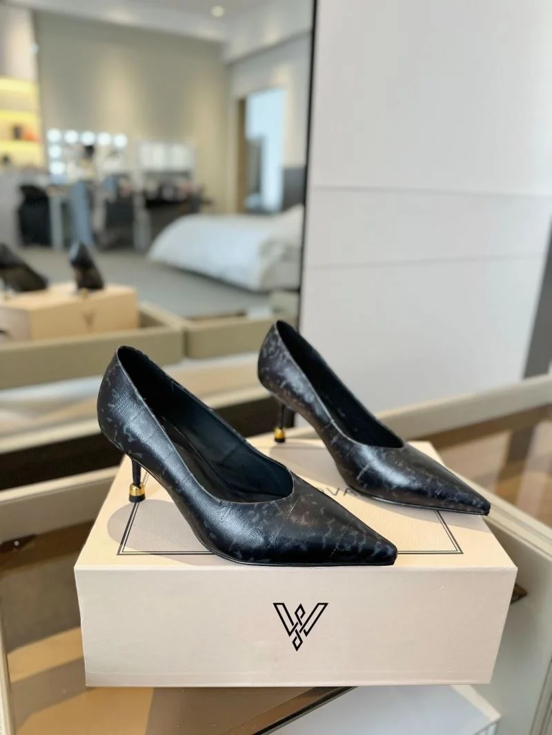 Compact Vanda Novak Shoes 5723