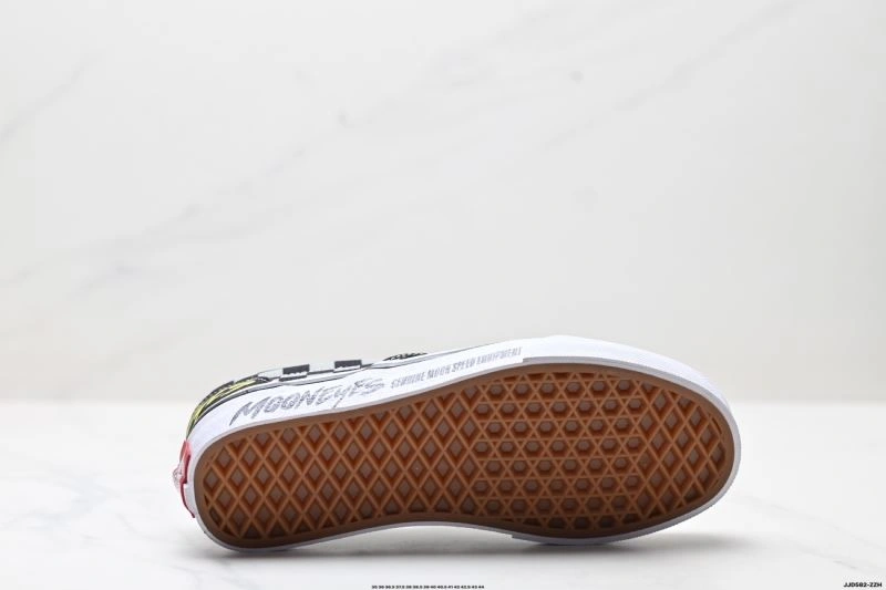 Vans Shoes WrinkleFree 2848