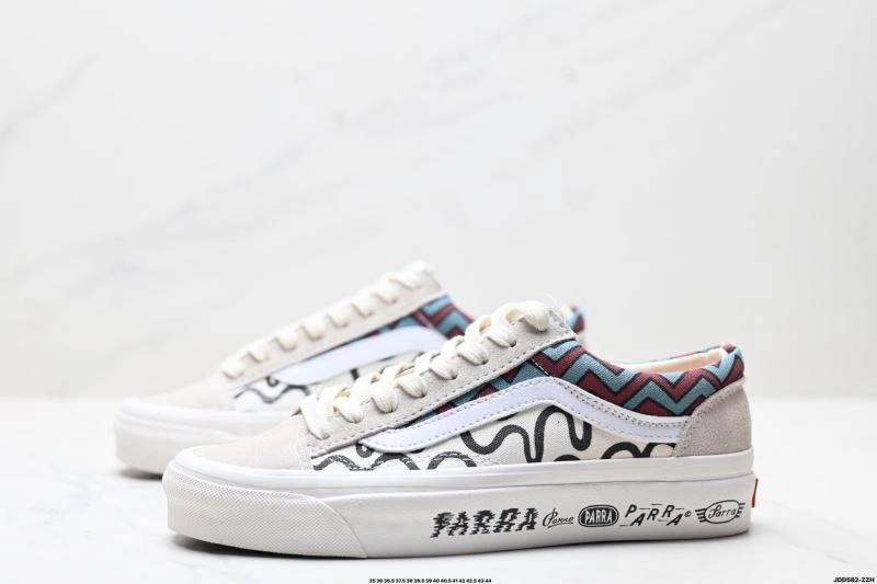 Trendsetting Vans Shoes 2839