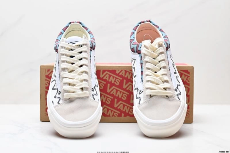 Trendsetting Vans Shoes 2839