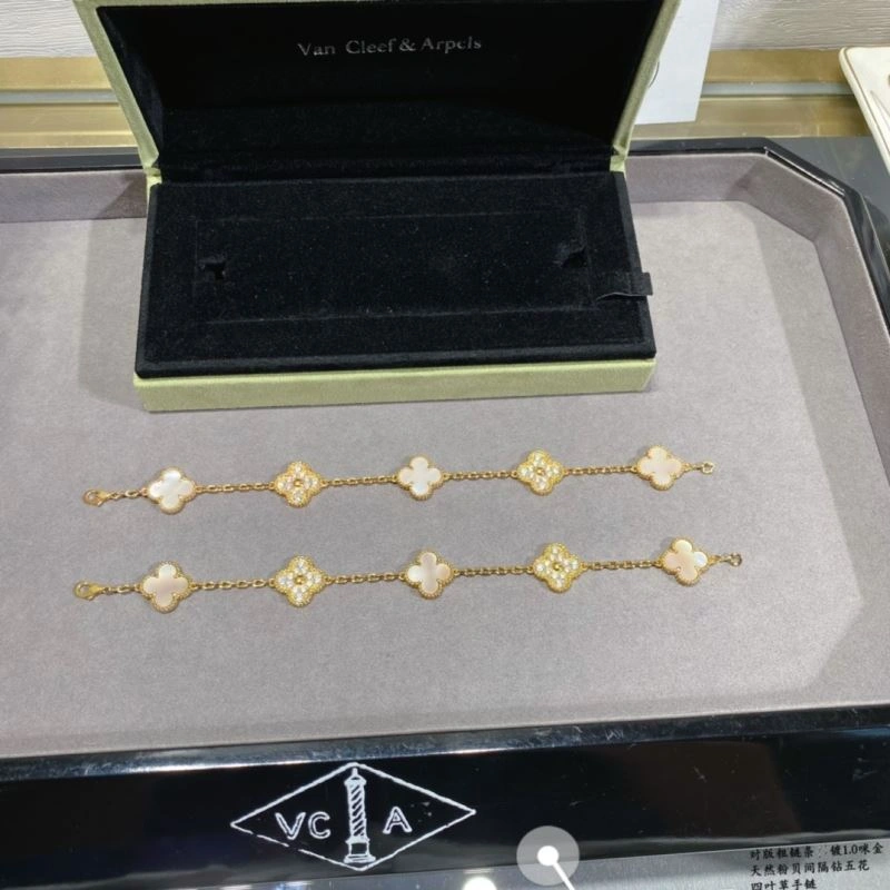 Vca Bracelets EyeCatching 255467
