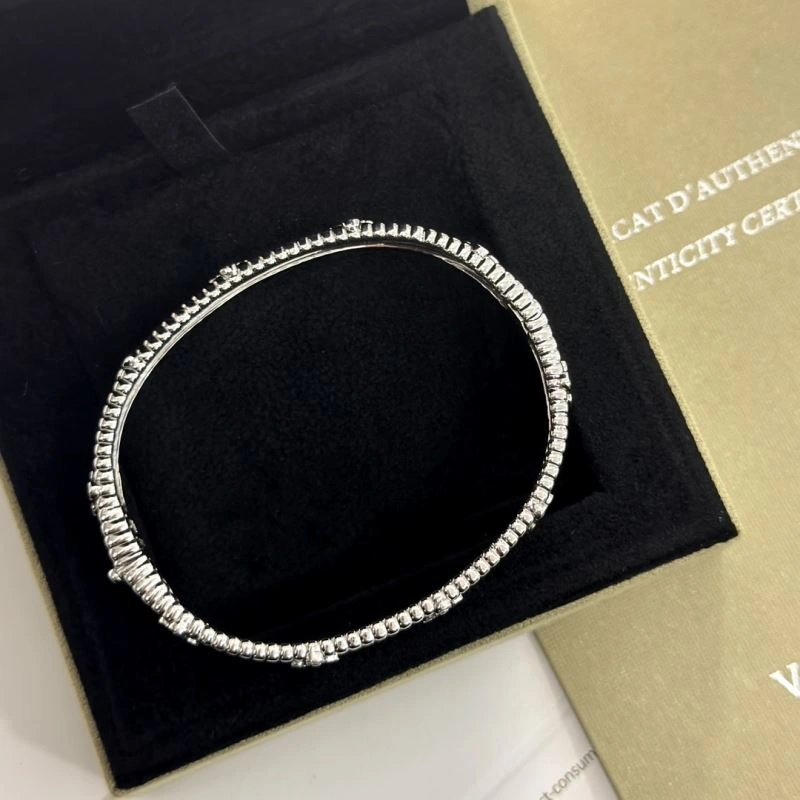 Premium Vca Bracelets 255450