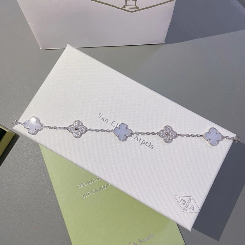 Attractive Vca Bracelets 255466