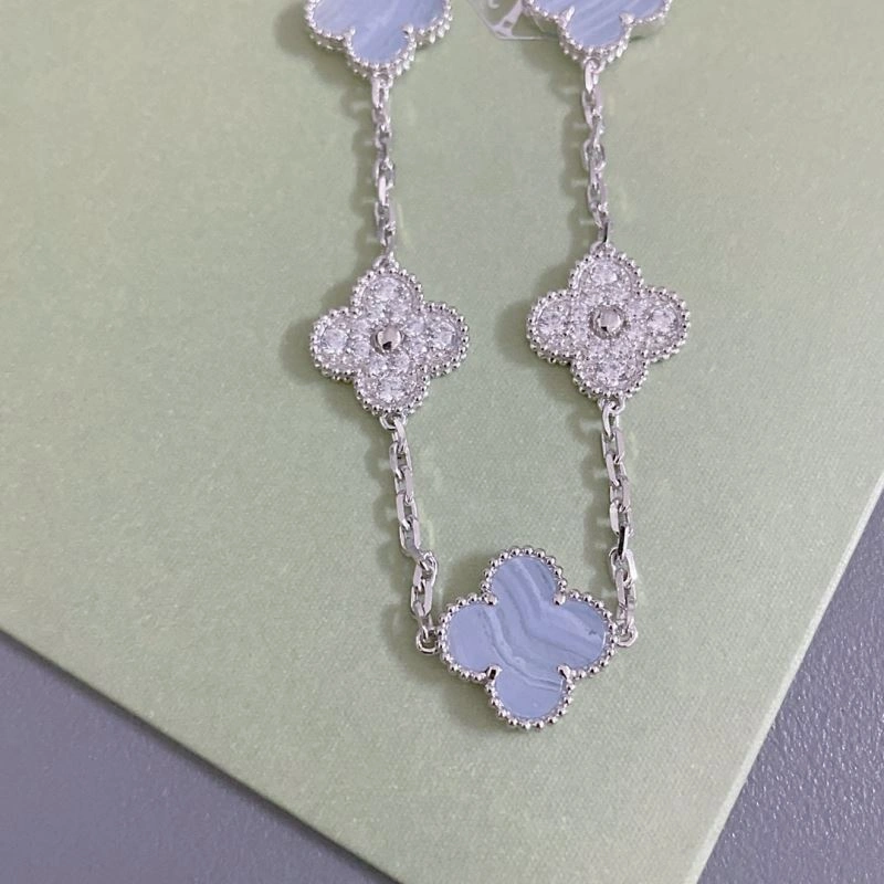 Attractive Vca Bracelets 255466