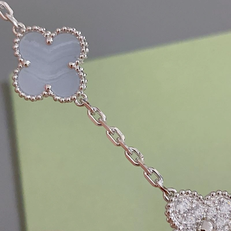 Attractive Vca Bracelets 255466