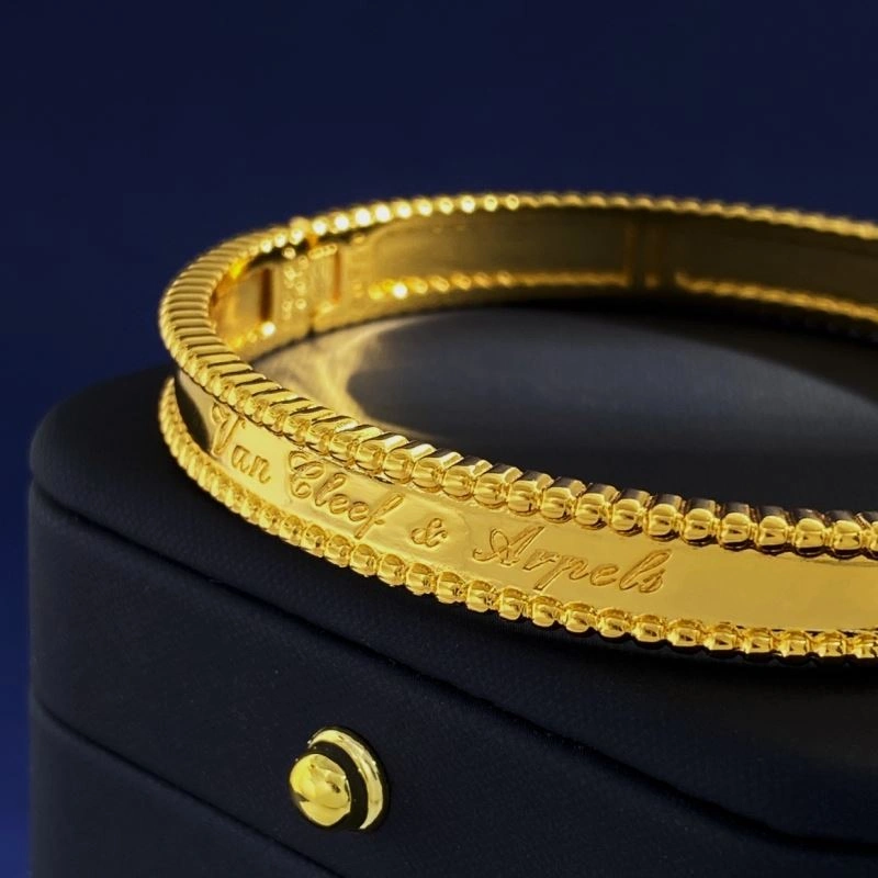 Vca Bracelets NewStyle 255463