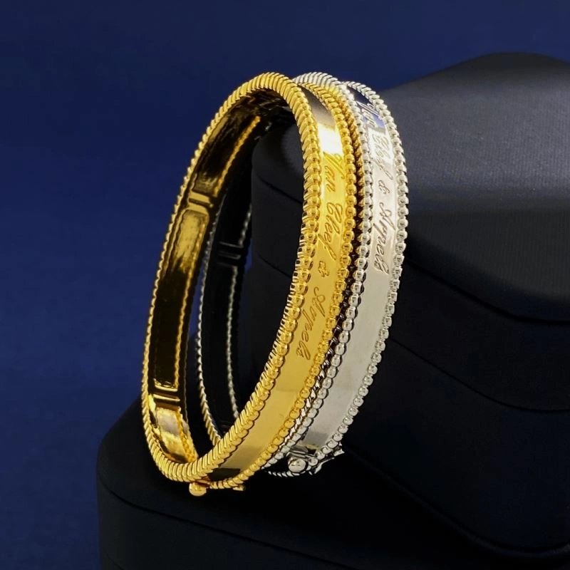 Vca Bracelets NewStyle 255463