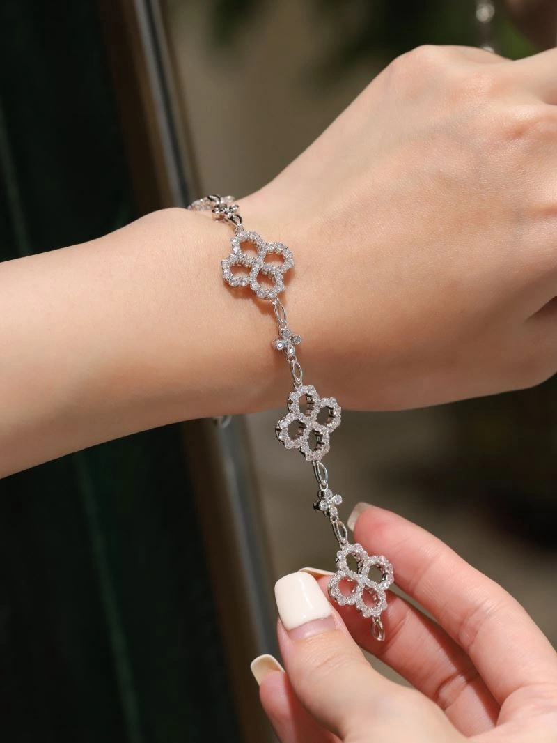Popular Vca Bracelets 255424